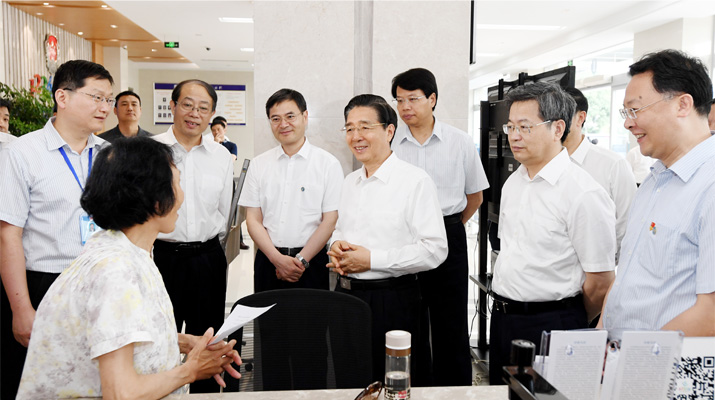 郭声琨在江苏调研并主持召开部分省市政法委书记座谈会时强调 深入学习贯彻习近平新时代中国特色社会主义思想 努力谱写新时代政法事业新篇章